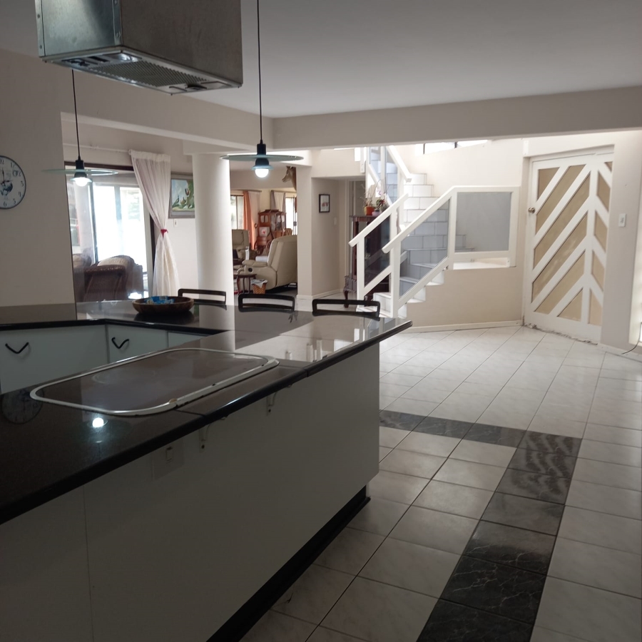 7 Bedroom Property for Sale in Royal Alfred Marina Eastern Cape